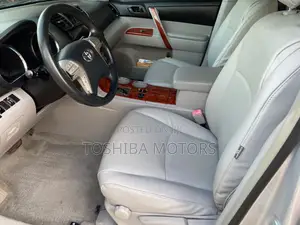 Toyota Highlander Sport 2010 Silver