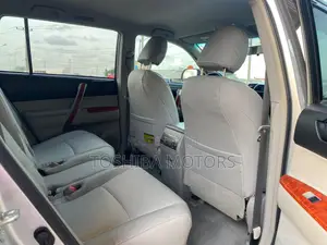 Toyota Highlander Sport 2010 Silver