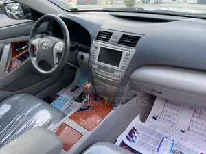 Toyota Camry 2011 Silver