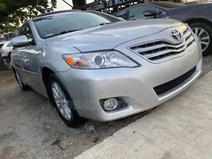 Toyota Camry 2011 Silver