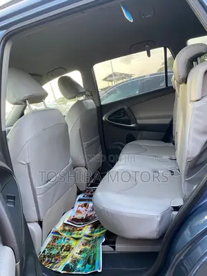 Toyota RAV4 2011 Blue