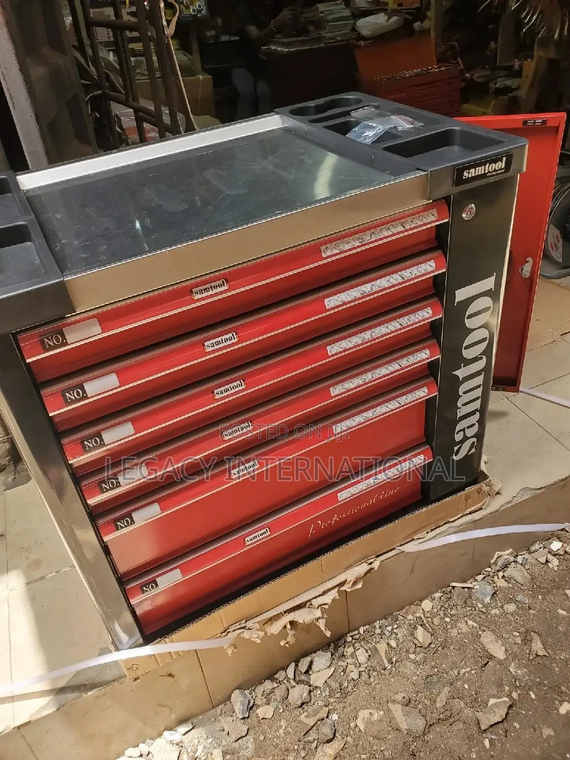 Six Drawers Tools Box