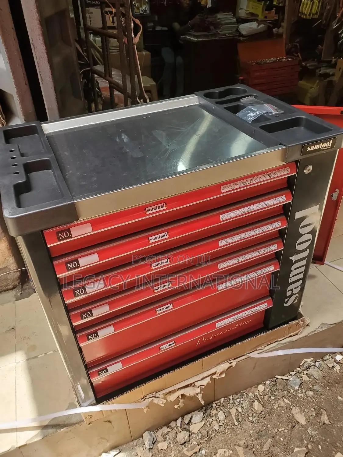 Six Drawers Tools Box