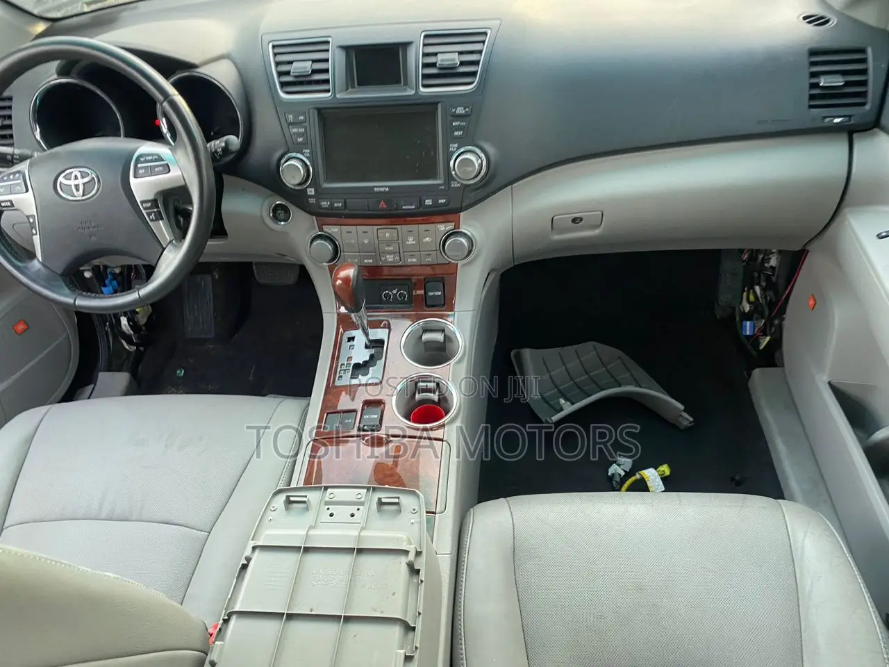 Toyota Highlander Limited 2012 Gray
