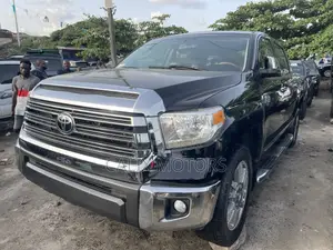 Toyota Tundra 2018 Black