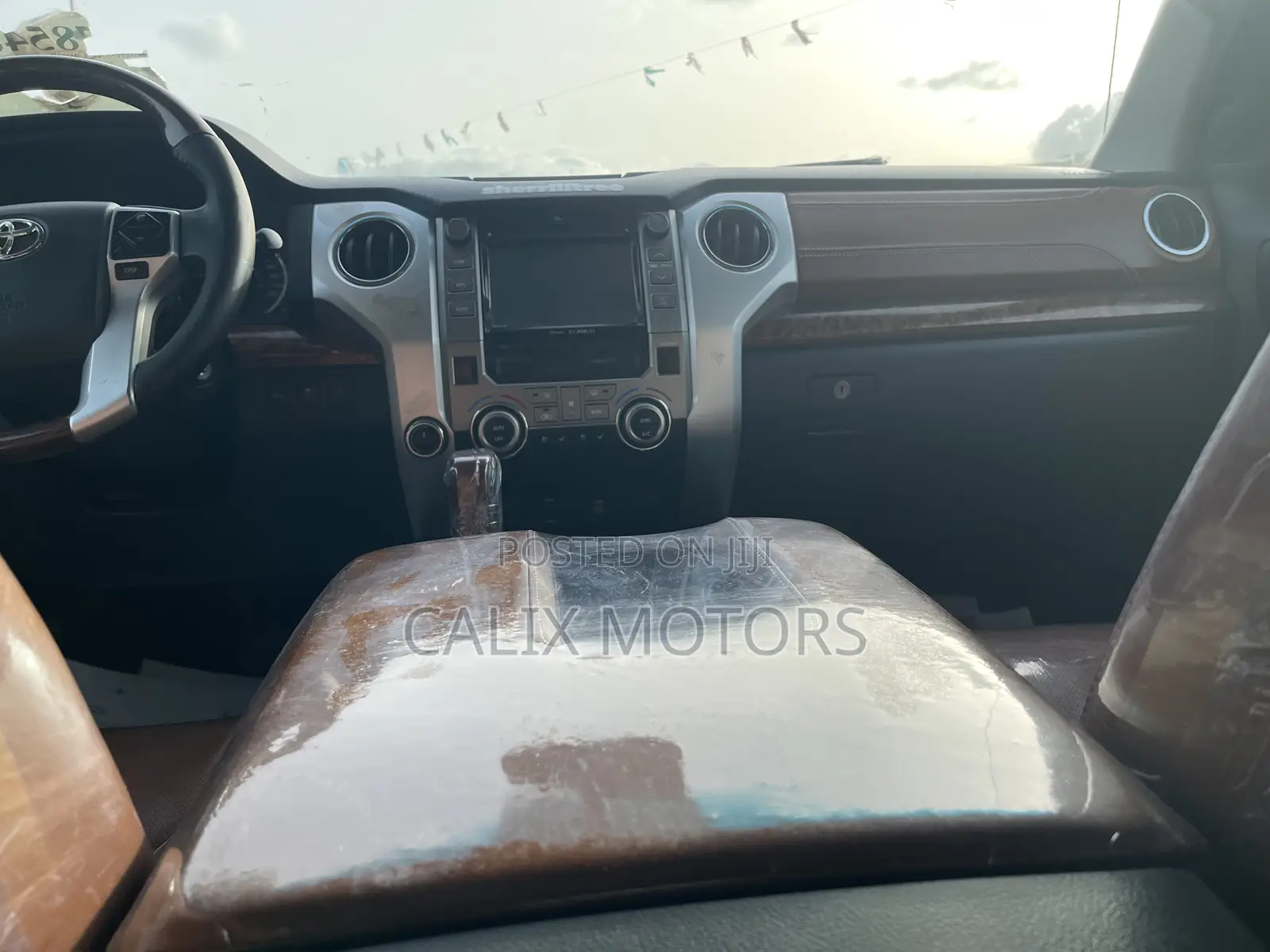 Toyota Tundra 2018 Brown
