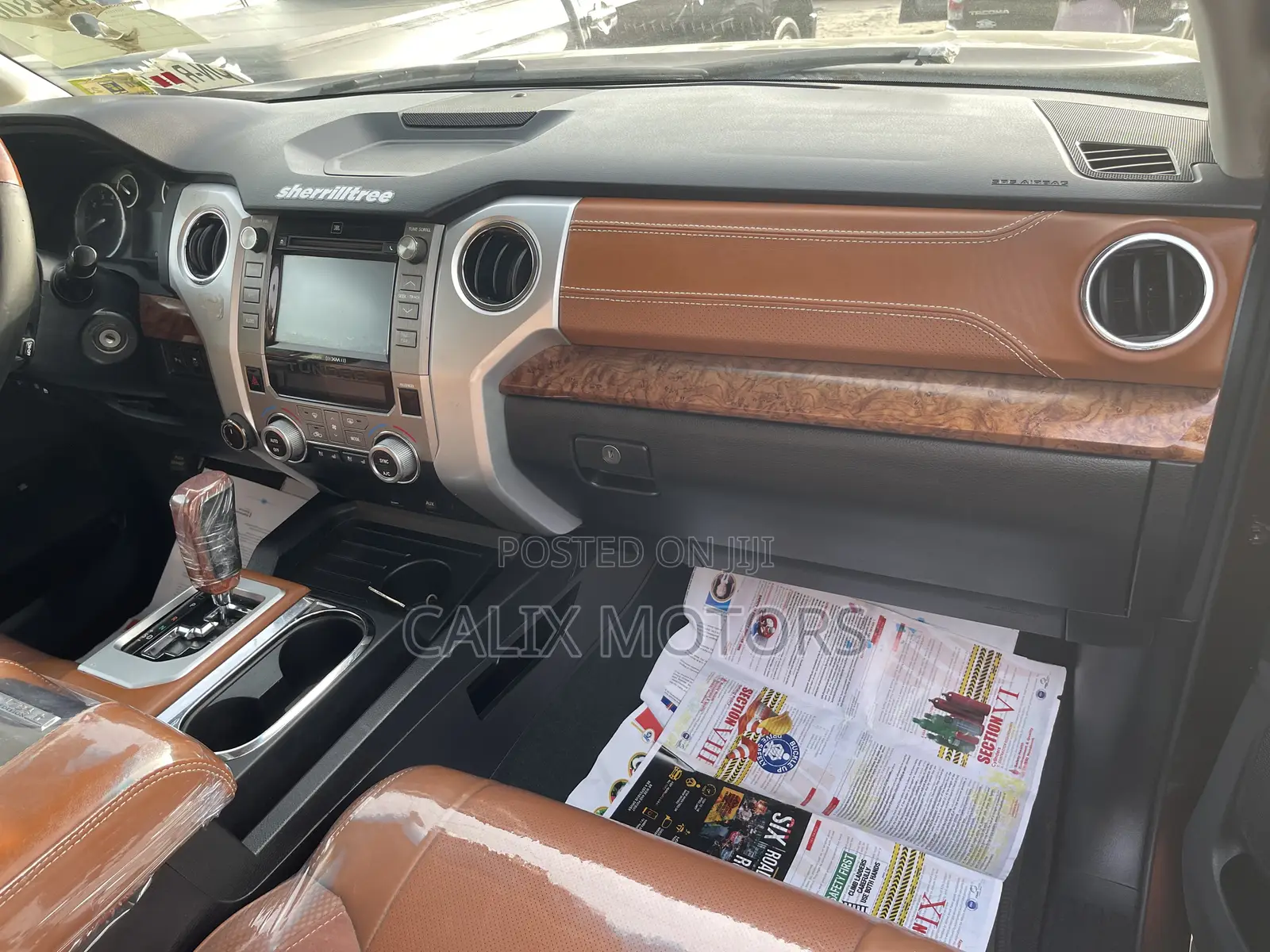 Toyota Tundra 2018 Brown