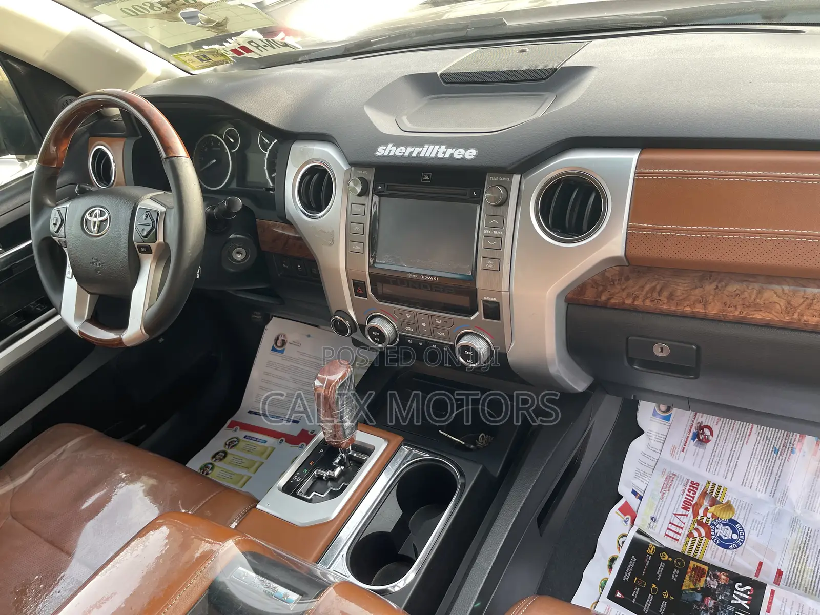 Toyota Tundra 2018 Brown