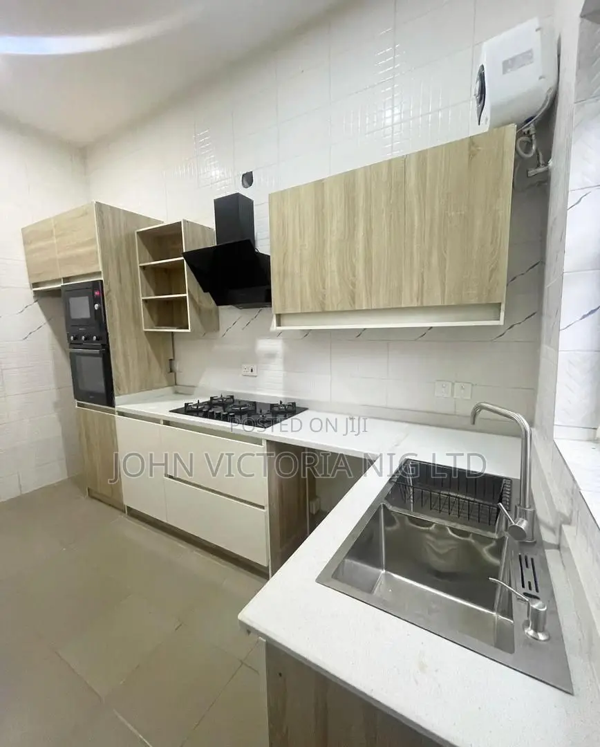 Three Bedroom Service Apartment At