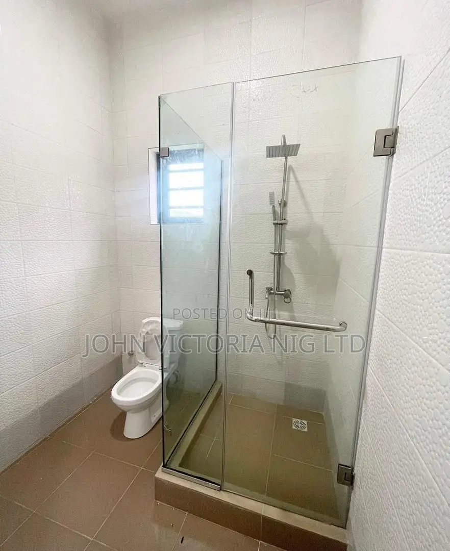 Three Bedroom Service Apartment At
