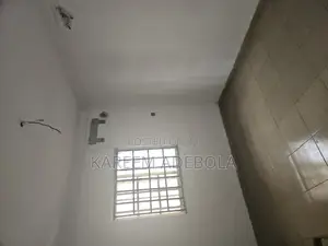 Furnished 1bdrm Block of Flats in Magodo Phase 1 for rent