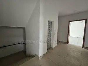4bdrm Maisonette in Victoria Island for sale