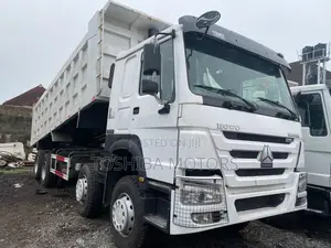 HOWO SINOTRUK 375 Foreign Used