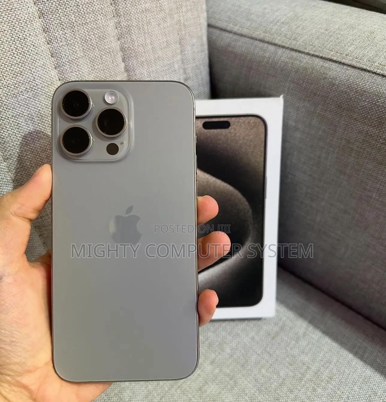 New Apple iPhone 15 Pro Max 256 GB Silver