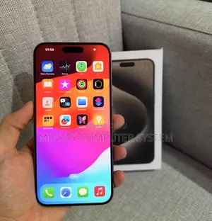 New Apple iPhone 15 Pro Max 256 GB Silver