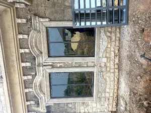 Frameless Window With Inner Bugularis and Inner Net
