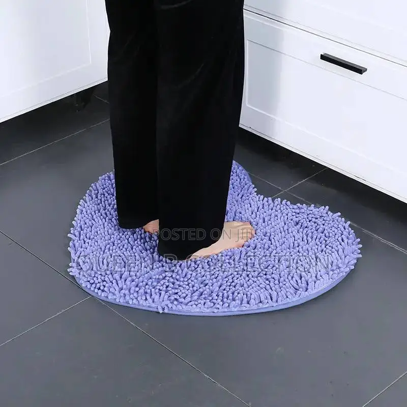 Love Shape Fluffy Mat