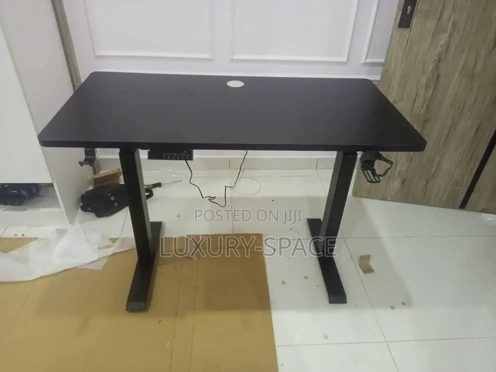 Quality Electric Adjustable Multipurpose Table 1.2metres