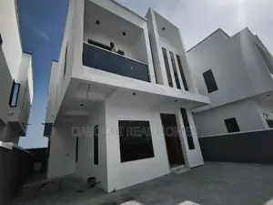 4bdrm Duplex in Chevron Drive for rent