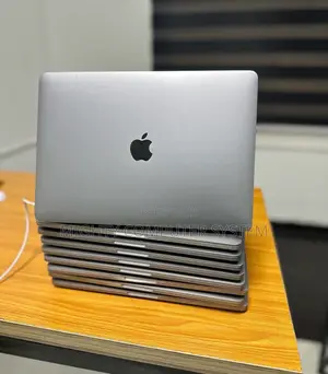 Laptop Apple MacBook Pro 2017 8GB Intel Core i5 SSD 256GB