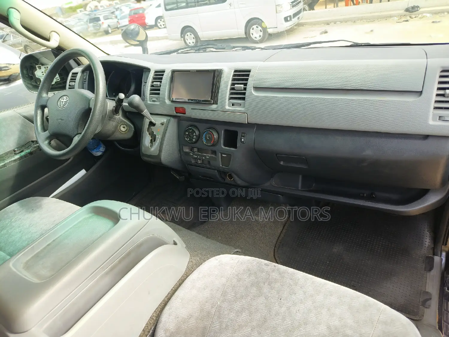 Toyota HiAce 2013 Grey