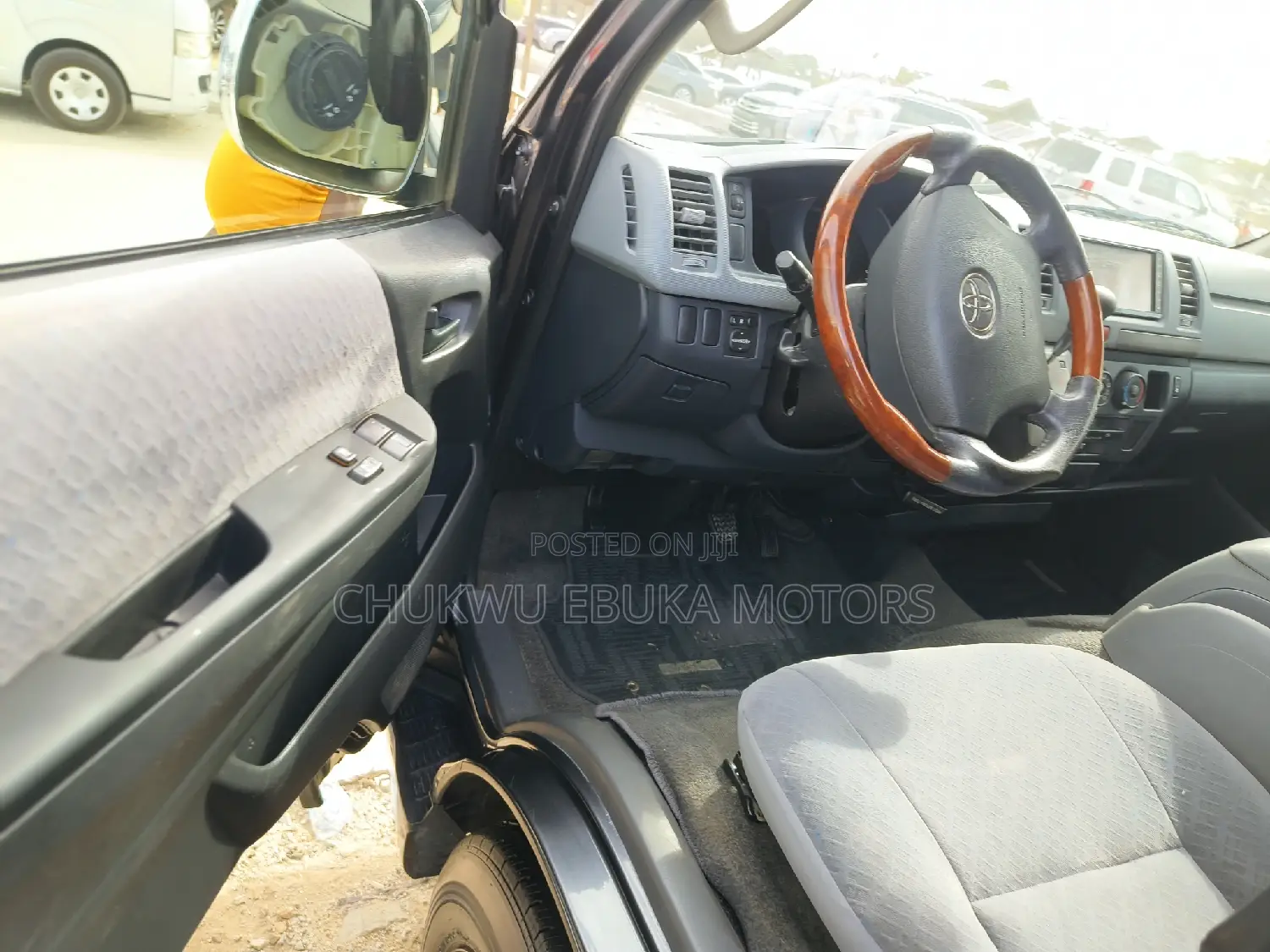 Toyota HiAce 2012 Grey