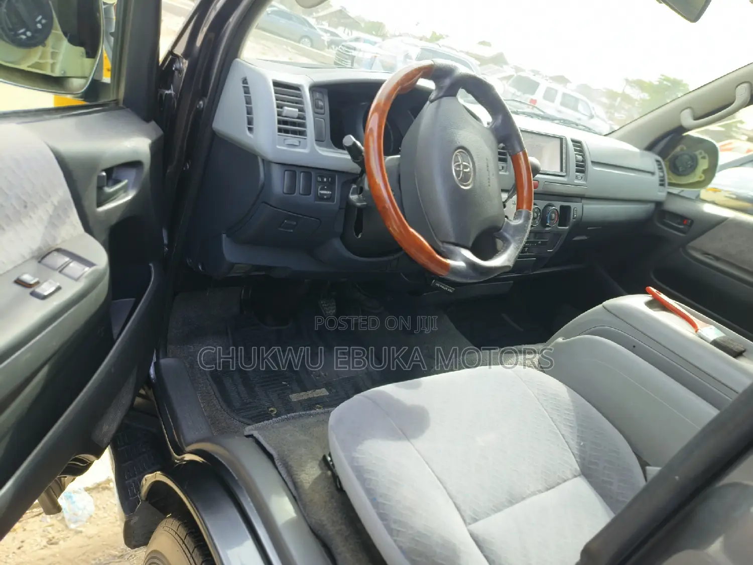 Toyota HiAce 2012 Grey