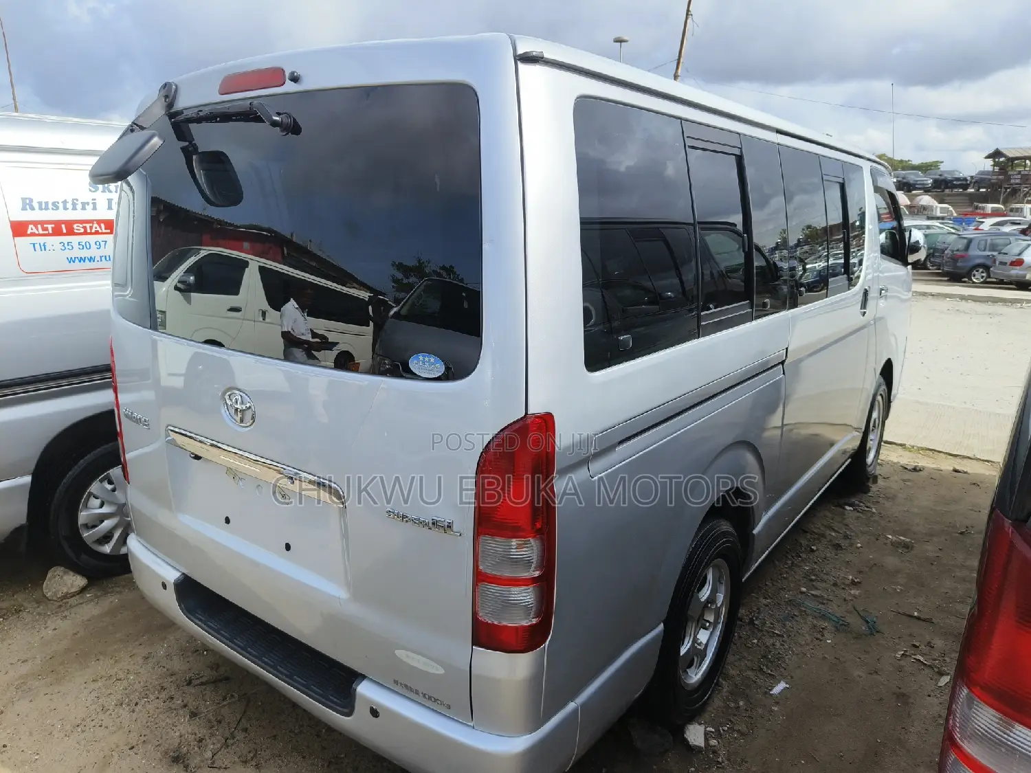 Toyota HiAce 2013 Silver