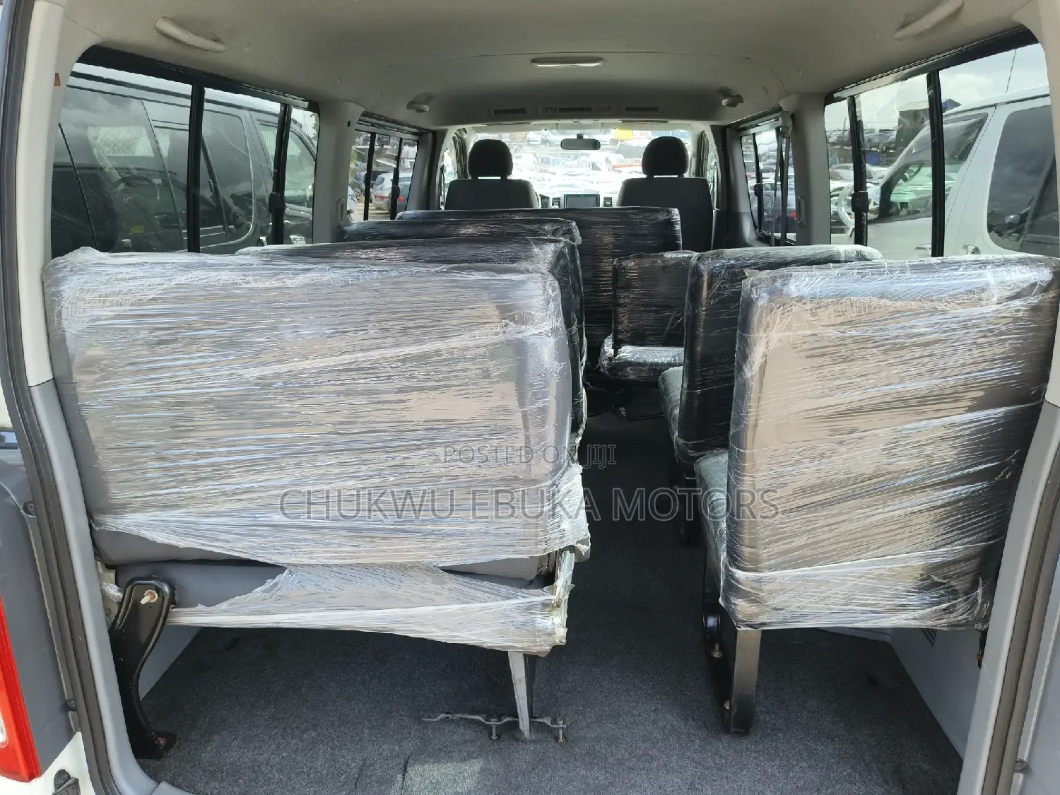 Toyota HiAce 2013 White