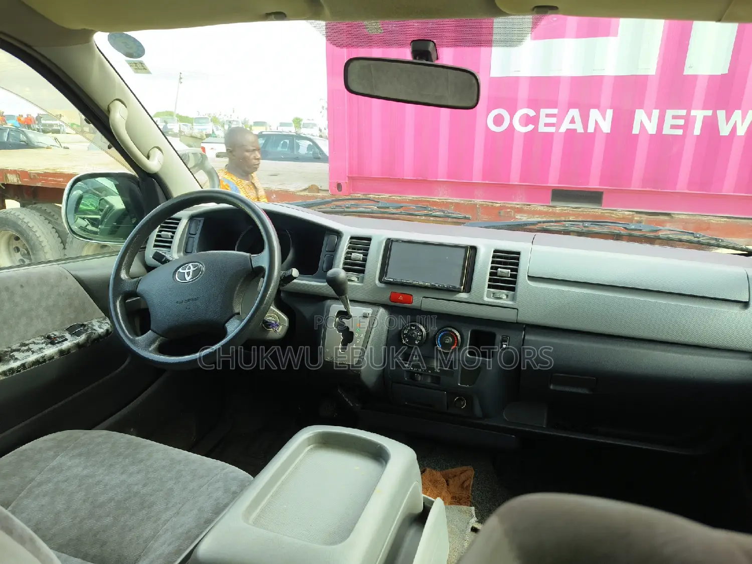 Toyota HiAce 2013 Grey