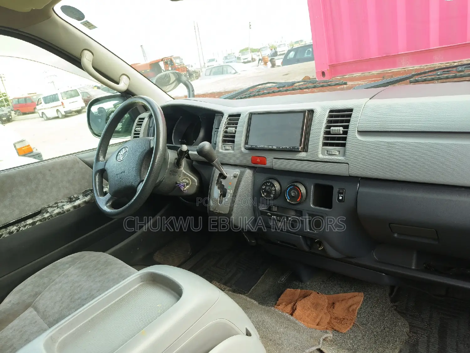 Toyota HiAce 2013 Grey