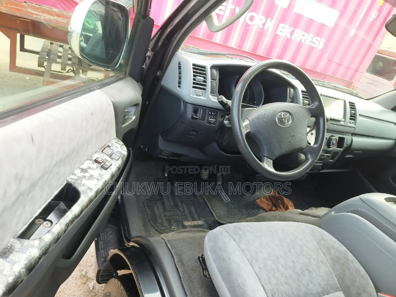 Toyota HiAce 2013 Grey