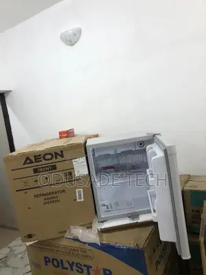 Noiseless Aeon Bedside Refrigerator