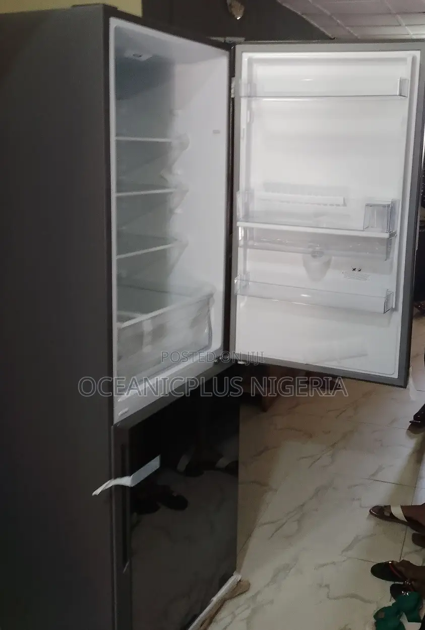 Hisense Refrigerator With Double Doors and Water Dispenser