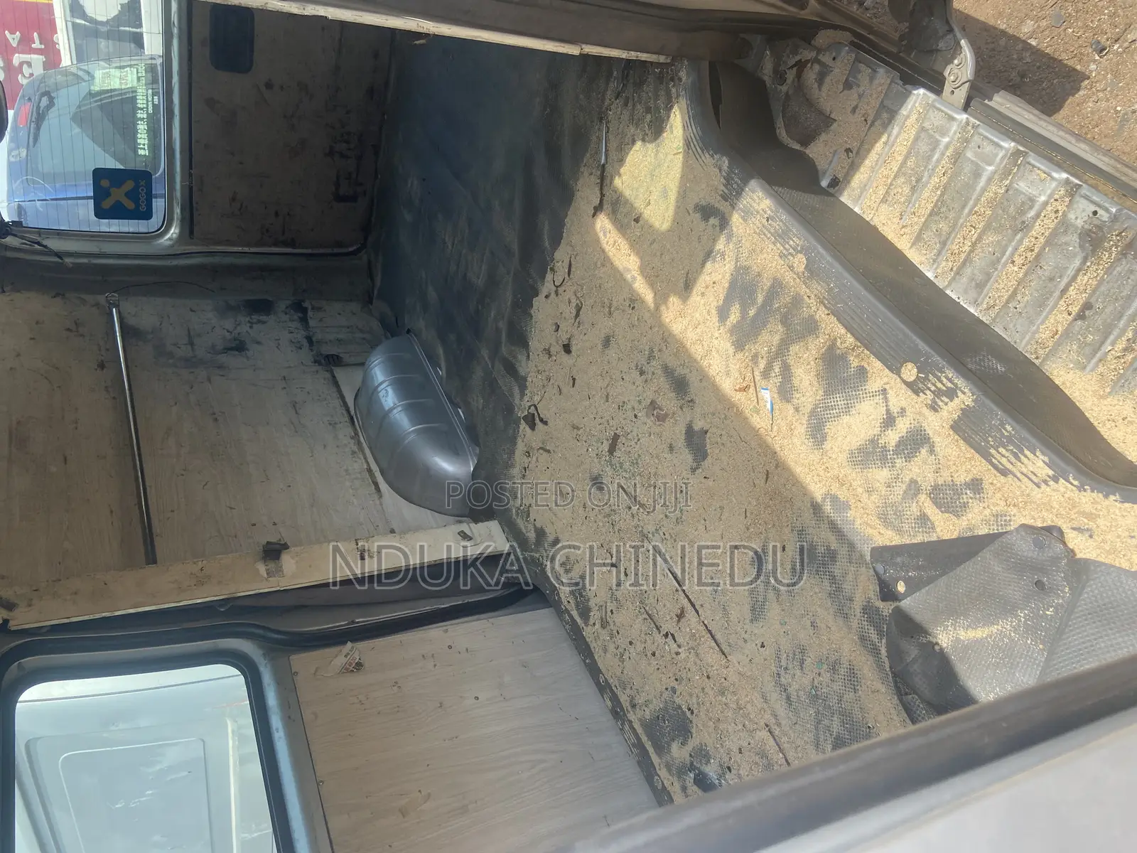 Toyota HiAce 2012 Silver