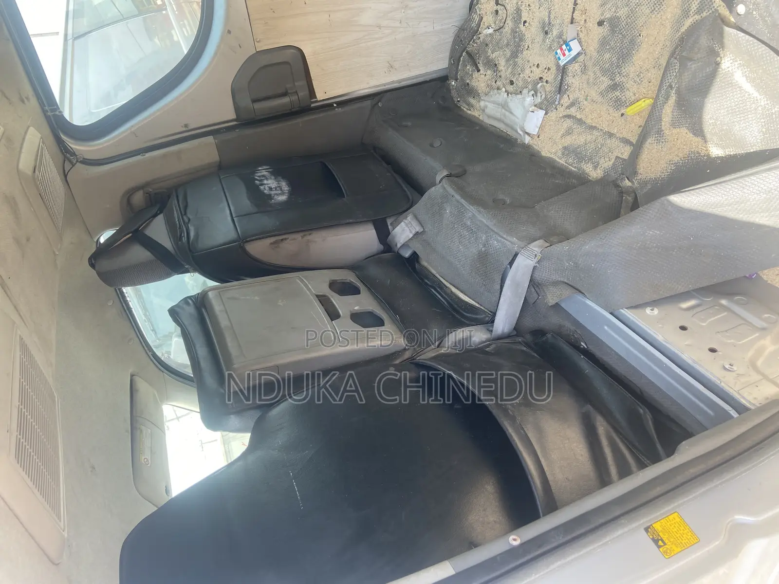 Toyota HiAce 2012 Silver