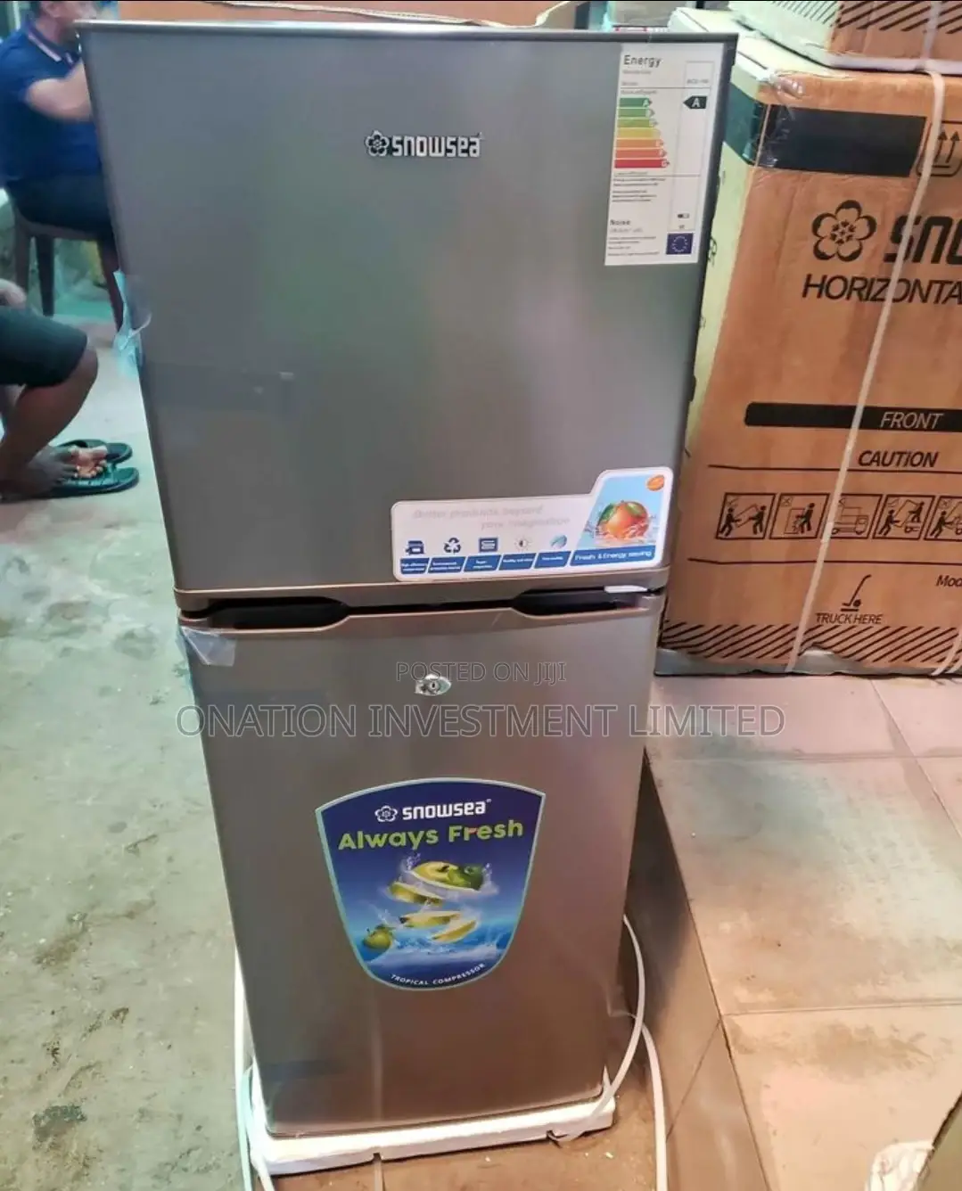Standing Refrigerator 198L