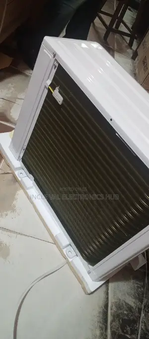 LG 1hp Inverter Split AC