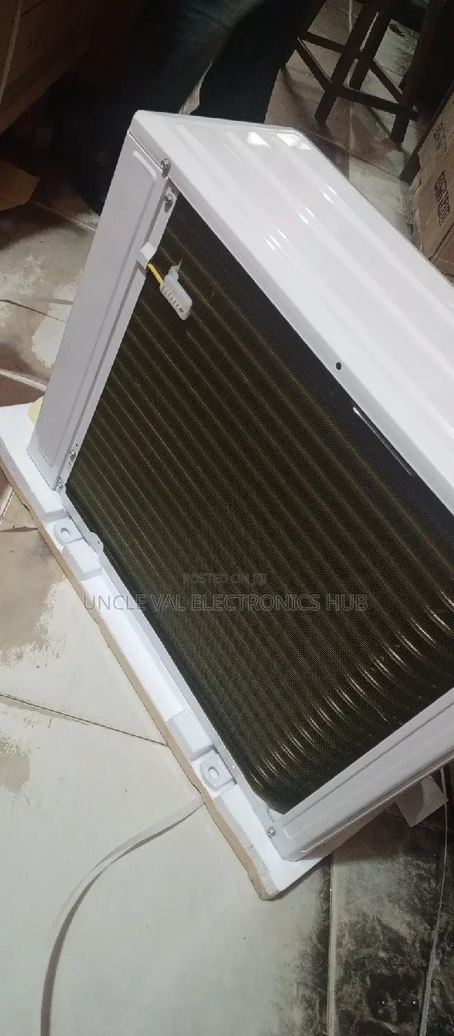 LG 1hp Inverter Split AC