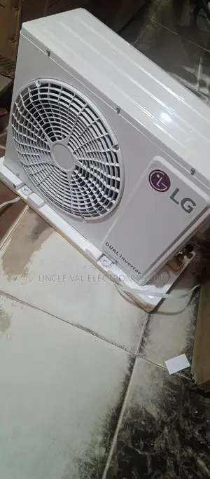 LG 1hp Inverter Split AC