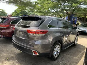 Toyota Highlander 2016 Gray