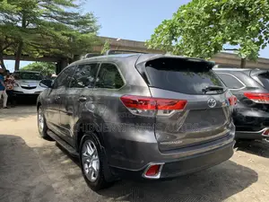 Toyota Highlander 2016 Gray