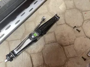 All Model of Mercedes Benz Jacks Are Available