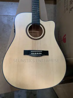 Quality Smiger 411 Electro Acoustic Guitar