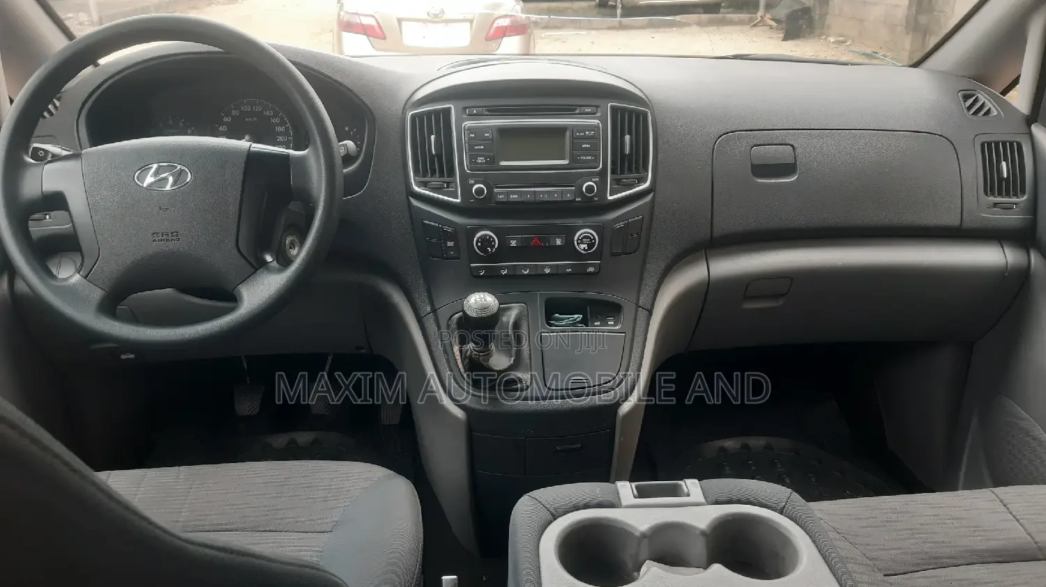 Hyundai H1 2017 White
