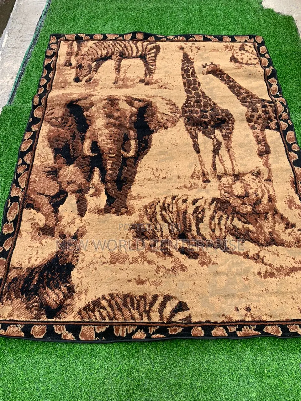 Animal Design Belgium Centre Rug