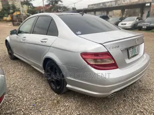 Mercedes-Benz C300 2010 Silver