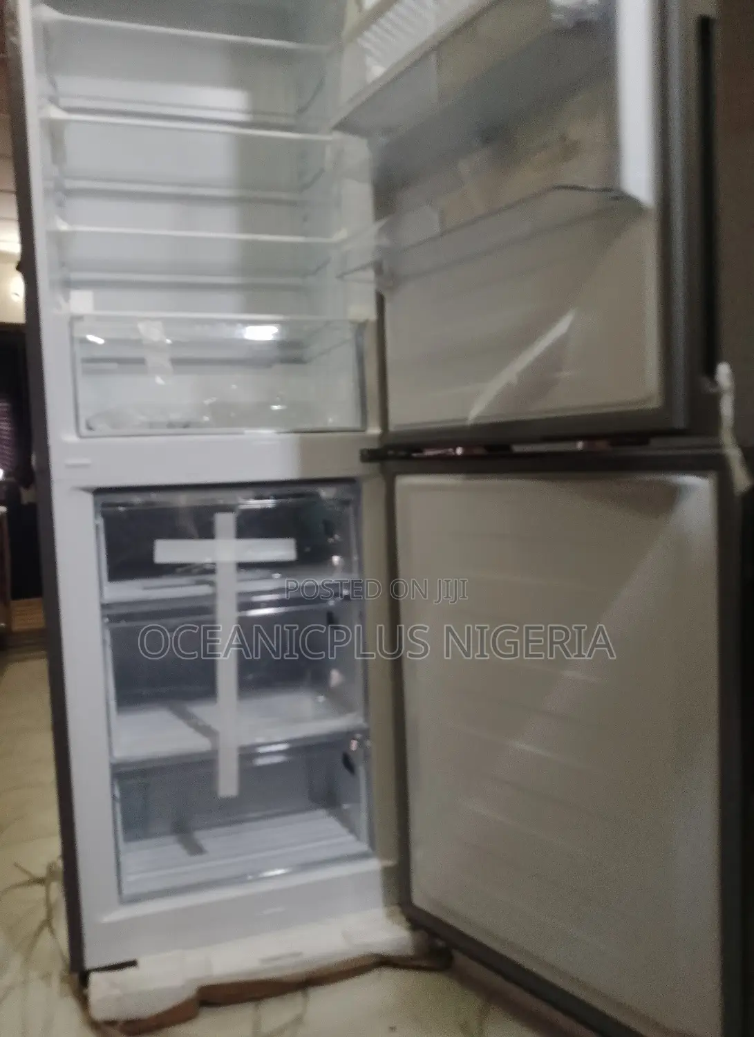 Hisense Refrigerator With Double Doors Water Dispenser