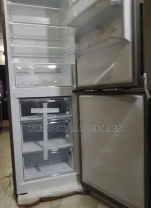 Hisense Refrigerator With Double Doors Water Dispenser