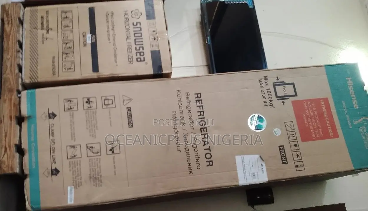 Hisense Refrigerator With Double Doors Water Dispenser